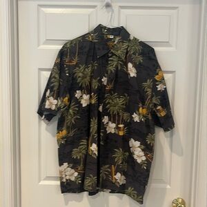 Men’s Hawiian Short Sleeve.